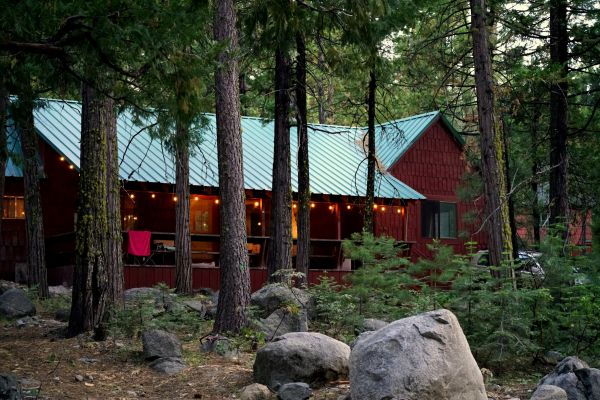 Les meilleures pratiques de signalétique pour camps de vacances